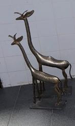 2 giraffen beelden van metaal, Antiek en Kunst, Ophalen