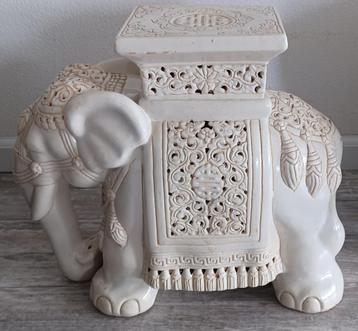 Olifant keramiek - 50 x 43 x 20 cm  beschikbaar voor biedingen