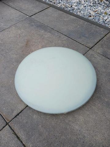 Plafondlamp - Witte Koepel beschikbaar voor biedingen