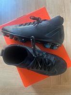 Voetbalschoen 33, Maat XS of kleiner, Schoenen, Nieuw, Ophalen of Verzenden