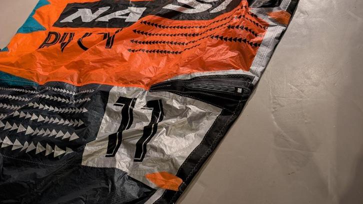 Naish Pivot 11m (model 2020), Watersport en Boten, Kitesurfen, Gebruikt, Kite, 11 m², Geen board, Ophalen of Verzenden