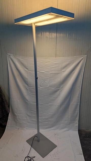 10 lampen €100,- beschikbaar voor biedingen