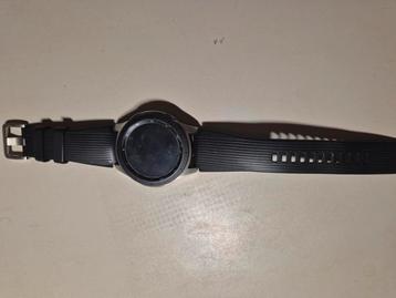 Samsung galaxy watch met doos beschikbaar voor biedingen