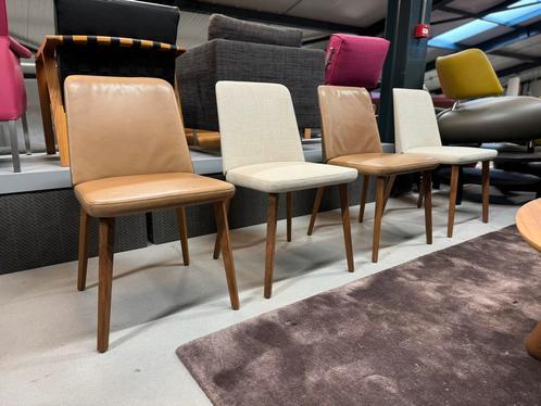4 Nieuw Montis Back me Up eetkamerstoelen stof leer Stoel, Huis en Inrichting, Stoelen, Nieuw, Vier, Leer, Ophalen of Verzenden