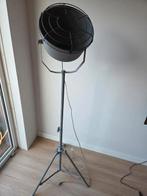 Industriele vloer lamp - grijs, Huis en Inrichting, Lampen | Vloerlampen, Ophalen, Gebruikt, 150 tot 200 cm