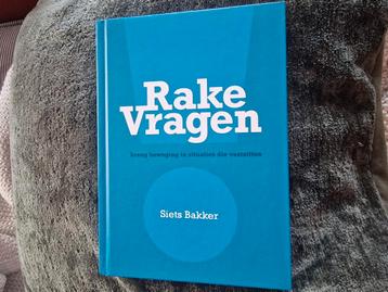 Siets Bakker - Rake vragen beschikbaar voor biedingen