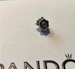 Pandora Blue Flower Charm, Sieraden, Tassen en Uiterlijk, Bedels, Pandora, Ophalen of Verzenden, Zo goed als nieuw, 1 bedel