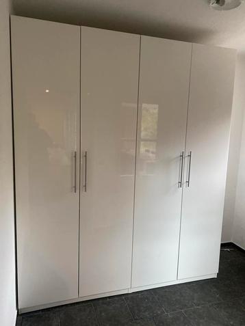 Grote Ikea Pax kast (237x200x61 cm) beschikbaar voor biedingen