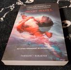Corine Hartman - Zwart water, Ophalen of Verzenden, Gelezen