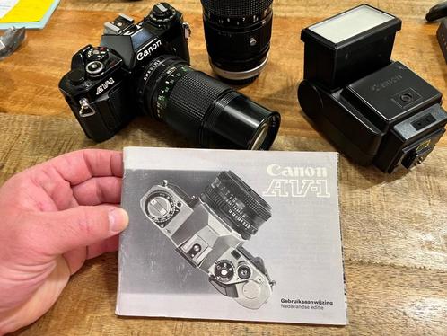 Canon AV-1 zwart - analoge camera met lens, Audio, Tv en Foto, Fotocamera's Analoog, Gebruikt, Spiegelreflex, Canon, Ophalen of Verzenden