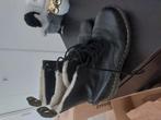 Dr martens 41 met bont, Kleding | Dames, Schoenen, Ophalen of Verzenden, Zo goed als nieuw, Zwart