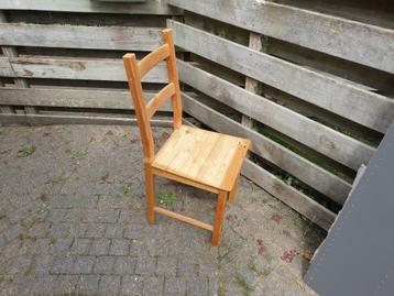 Ikea kinderstoel beschikbaar voor biedingen