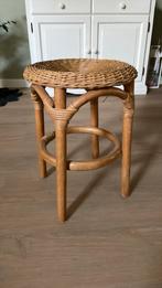 Rotan krukje, Huis en Inrichting, Krukjes, Ophalen of Verzenden, Zo goed als nieuw, Overige materialen