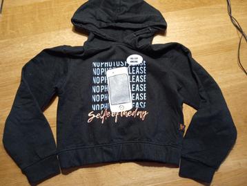 Zwarte cropped hoodie met print maat 146/152 beschikbaar voor biedingen