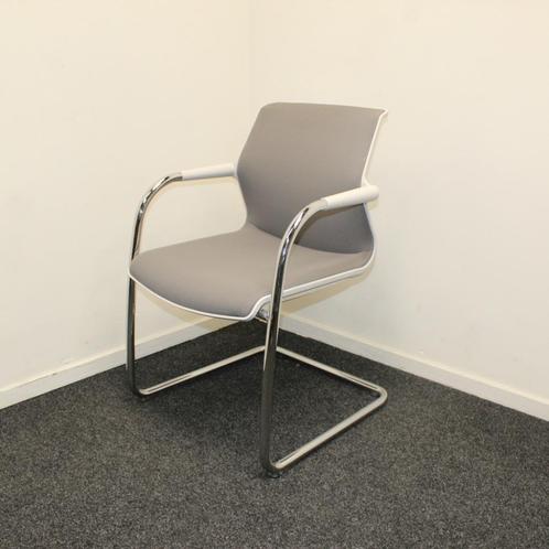 Vitra Unix Chair Design Vergaderstoelen,Wit/ Grijs Kunststof, Huis en Inrichting, Stoelen, Gebruikt, Vijf, Zes of meer stoelen