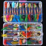 30 stuks Nieuw Kunstaas + Opbergbox . Spinners, baars, snoek, Ophalen of Verzenden, Nieuw, Complete set