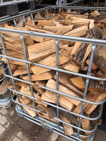 Gedroogd eiken Brandhout openhaardhout beschikbaar voor biedingen