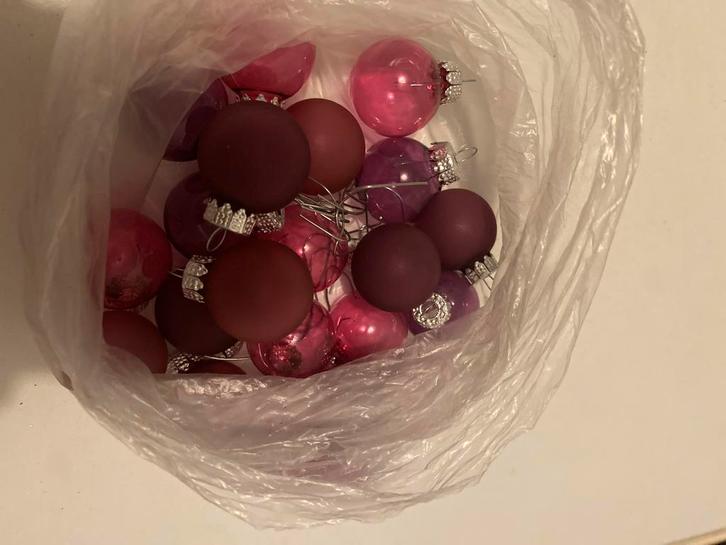 Kerstballen (breekbaar / glas) zwart, paars, roze en figuren, Diversen, Kerst, Gebruikt, Ophalen