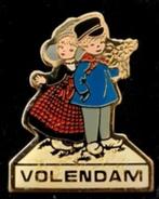 Volendam souvenir pin, Verzamelen, Speldjes, Pins en Buttons, Verzenden, Nieuw, Stad of Land, Speldje of Pin