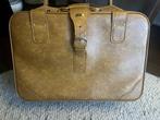 Oude leren koffer, Motoren, Ophalen, Gebruikt