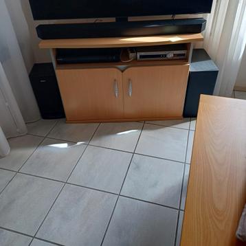 Tv-kast - 103x46x64cm beschikbaar voor biedingen