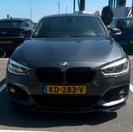 BMW 1-Serie 118i M-pakket 136pk Aut 2016 Grijs, Auto's, BMW, 650 kg, Particulier, Zilver of Grijs, 1300 kg