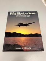 Fifty glorious years Douglas DC3 1935 1985 Pearcy, Verzamelen, Luchtvaart en Vliegtuigspotten, Gebruikt, ., Ophalen of Verzenden