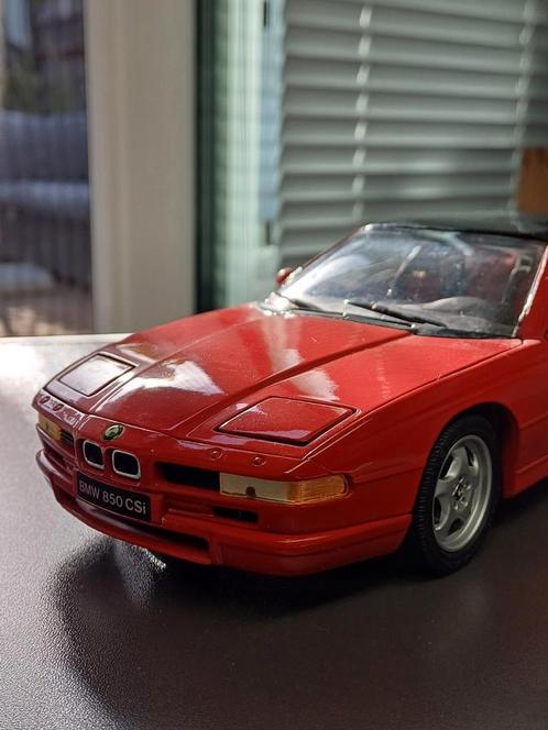 BMW 850CSi Coupe "E31" Revell 1/18 Rood zwart dak ZELDZAAM, Hobby en Vrije tijd, Modelauto's | 1:24, Zo goed als nieuw, Auto, Revell