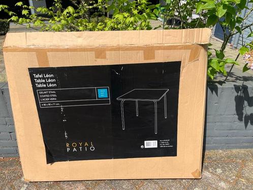 tafel gelakt staal nieuw in de doos, Huis en Inrichting, Tafels | Eettafels, Nieuw, Ophalen