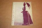 Franse kostuums voor vrouwen en kinderen 1869 - 1889, Ophalen of Verzenden, Gelezen, Mode algemeen