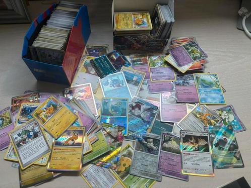 Pokemon verzameling 1000 kaarten +, Hobby en Vrije tijd, Verzamelkaartspellen | Pokémon, Zo goed als nieuw, Meerdere kaarten, Ophalen of Verzenden