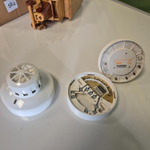 2x  NIEUWE optische   ESSER S-3000 rookmelder met sokkel, Doe-het-zelf en Verbouw, Alarmsystemen, Nieuw, Detector, Sensor of Melder