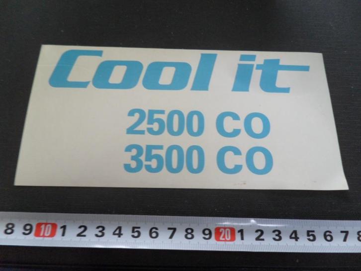 sticker Cool It  2500 CO  3500 CO, Verzamelen, Stickers, Zo goed als nieuw, Bedrijf of Vereniging, Ophalen