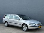 Volvo V70 2.5 T AUTOMAAT 7-PERSOONS LEDER/STOELVERW/CRUISE |, Zwart, Stoelverwarming, 2521 cc, Euro 4
