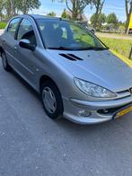 Peugeot 206 1.4 5D AIRCO, ELEKTRISCHE RAMEN, CRUISE CONTROL, Voorwielaandrijving, 4 cilinders, Origineel Nederlands, Particulier