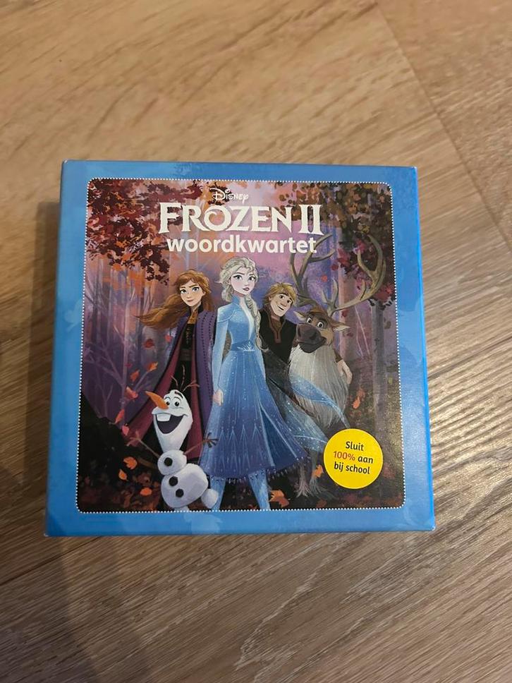 Frozen 2 woordkwartet, Hobby en Vrije tijd, Gezelschapsspellen | Kaartspellen, Zo goed als nieuw, Een of twee spelers, Ophalen of Verzenden