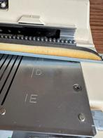 Brother breimachine sponsbar naaldstrip (109 cm), Hobby en Vrije tijd, Breien en Haken, Ophalen, Zo goed als nieuw, Breien, Machine