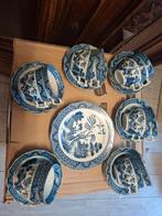 12 kopjes en schoteltjes, Ophalen, Gebruikt, Overige stijlen, Kop(pen) en/of Schotel(s)