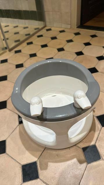 Bebe Jou baby badzitje beschikbaar voor biedingen