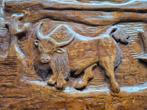 Religie kunst houtsnijwerk antiek stier dier hout oud wand, Antiek en Kunst, Kunst | Beelden en Houtsnijwerken, Ophalen of Verzenden