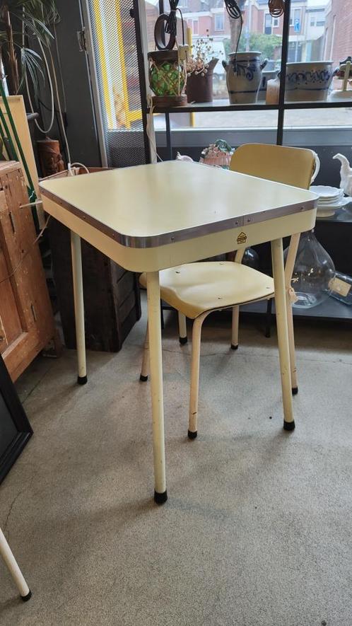 Vintage Brabantia tafel met Brabantia stoel, Huis en Inrichting, Tafels | Eettafels, Gebruikt, 50 tot 100 cm, 50 tot 100 cm, Rechthoekig