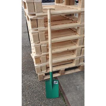 Spade beschikbaar voor biedingen