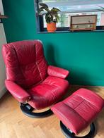 Verstelbare rode leren fauteuil met voetenbank, Huis en Inrichting, Fauteuils, Ophalen, Gebruikt, 75 tot 100 cm, Leer