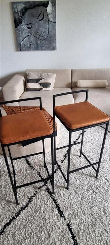Design barkruk/kruk 2 x zwart staal/leren kussen, prijs p.s  beschikbaar voor biedingen
