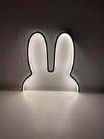 Nijntje / Miffy dimbare lamp via USB kabel, Huis en Inrichting, Ophalen of Verzenden, Zo goed als nieuw, Minder dan 50 cm