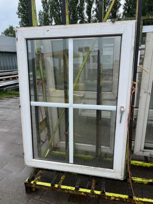 Kunststof ramen kozijnen in diverse afmetingen, Doe-het-zelf en Verbouw, Glas en Ramen, Gebruikt, Gevelraam of Ruit, Dubbelglas