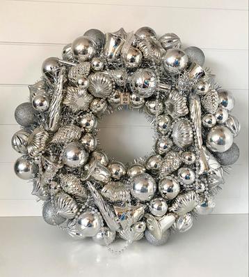 Riviera Maison Zilveren kunstballen Kerstkrans beschikbaar voor biedingen