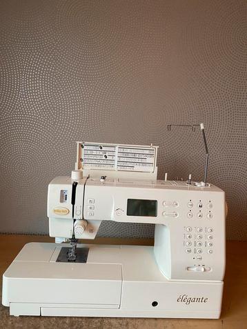 NAAIMACHINE BABY LOCK ÉLÉGANTE MET DUBBEL TRANSPORT beschikbaar voor biedingen