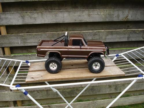 Traxxas ford 150 ranger xlt high trail, Hobby en Vrije tijd, Modelbouw | Radiografisch | Auto's, Zo goed als nieuw, Auto offroad