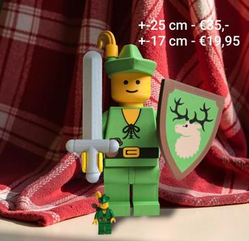 Mega maxi minifigure minifig

Van een vintage lego forestmen beschikbaar voor biedingen